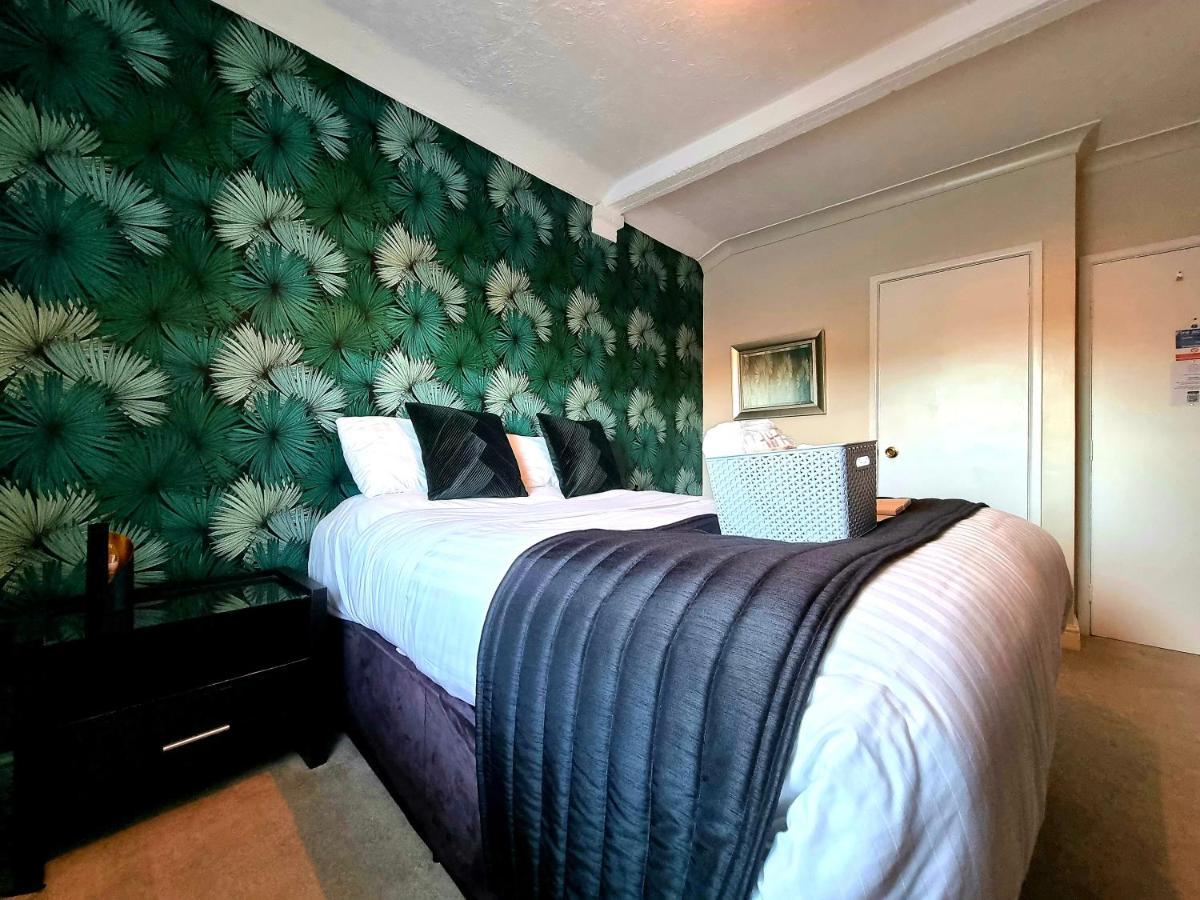 Bed and Breakfast The Ashleigh - Dog Friendly à Bornemouth Extérieur photo
