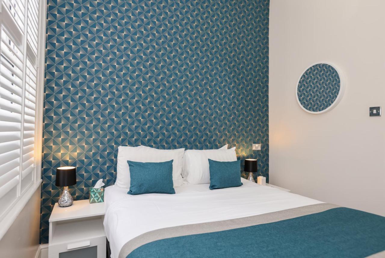 Bed and Breakfast The Ashleigh - Dog Friendly à Bornemouth Extérieur photo