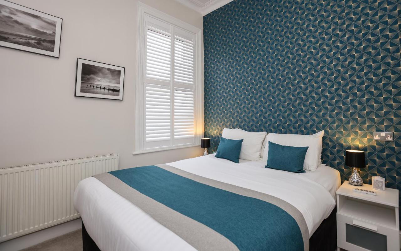 Bed and Breakfast The Ashleigh - Dog Friendly à Bornemouth Extérieur photo