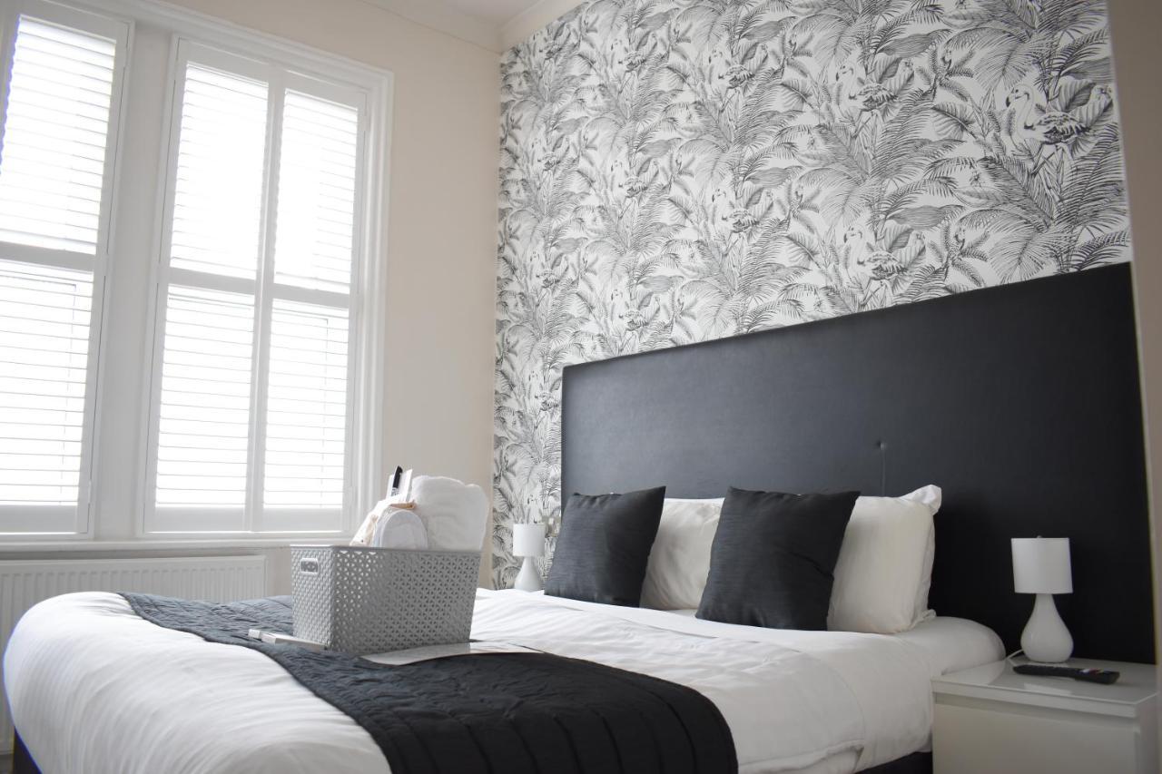 Bed and Breakfast The Ashleigh - Dog Friendly à Bornemouth Extérieur photo