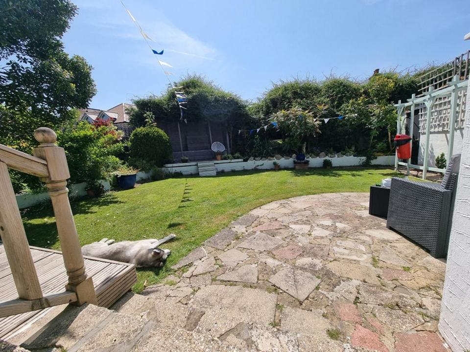 Bed and Breakfast The Ashleigh - Dog Friendly à Bornemouth Extérieur photo